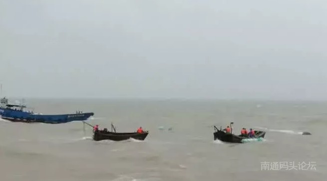 海安三名渔民意外坠海：目前发现船主已遇难 搜寻仍在继续