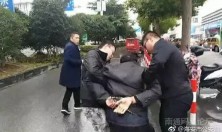 南通海安多发电动车被盗案，海门民警日夜蹲点终将电动车大盗当场抓获！