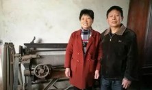 如皋市民刘达平夫妇向南通纺织博物馆捐赠老纺织机器