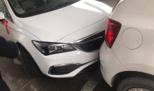 车被南通长江上通别克的试驾车撞了  4S店宣称不负责教客户开车