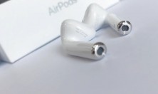 曾经我问Airpods的设计者“这耳机不连着很容易丢怎么解决？”